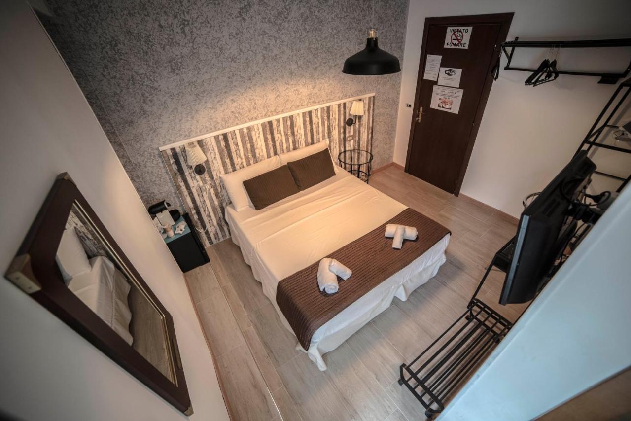 Galleria Frascati Rooms And Apartment Eksteriør bilde