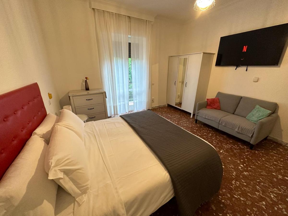 Galleria Frascati Rooms And Apartment Eksteriør bilde